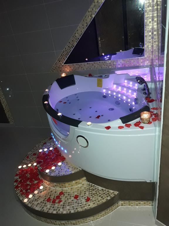 Le Love Spa Ліон Екстер'єр фото